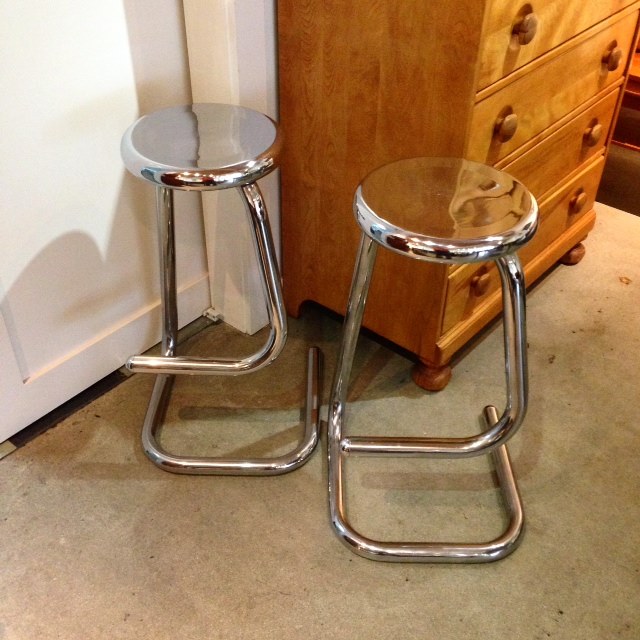 Metropolitan-home-stools