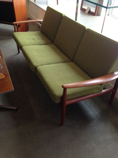 Metropolitan-stunning-couch