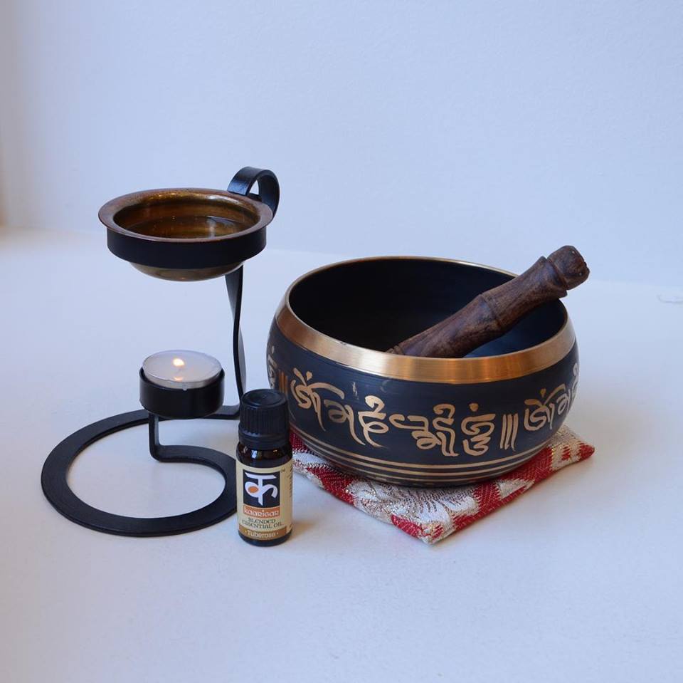 Kaarigar-handicraft-singing-bowl-burner