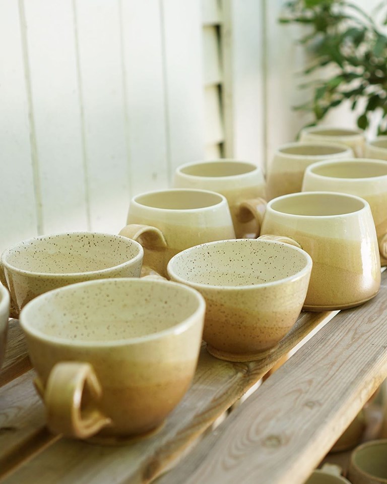 Piton-pottery