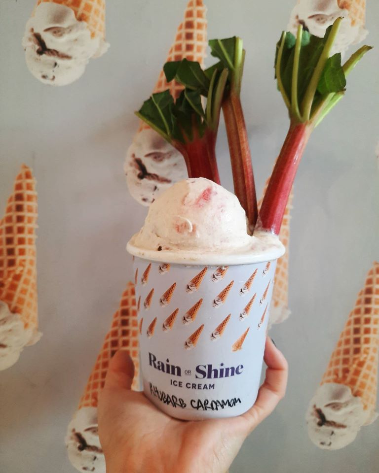 Rhubarb-cardamon-ice-cream